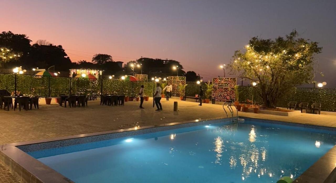 The Jalsa Resort ロナバラ エクステリア 写真